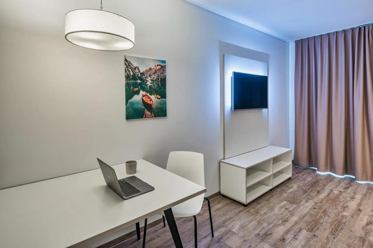 Northapartments Dresden Am Park 4*,